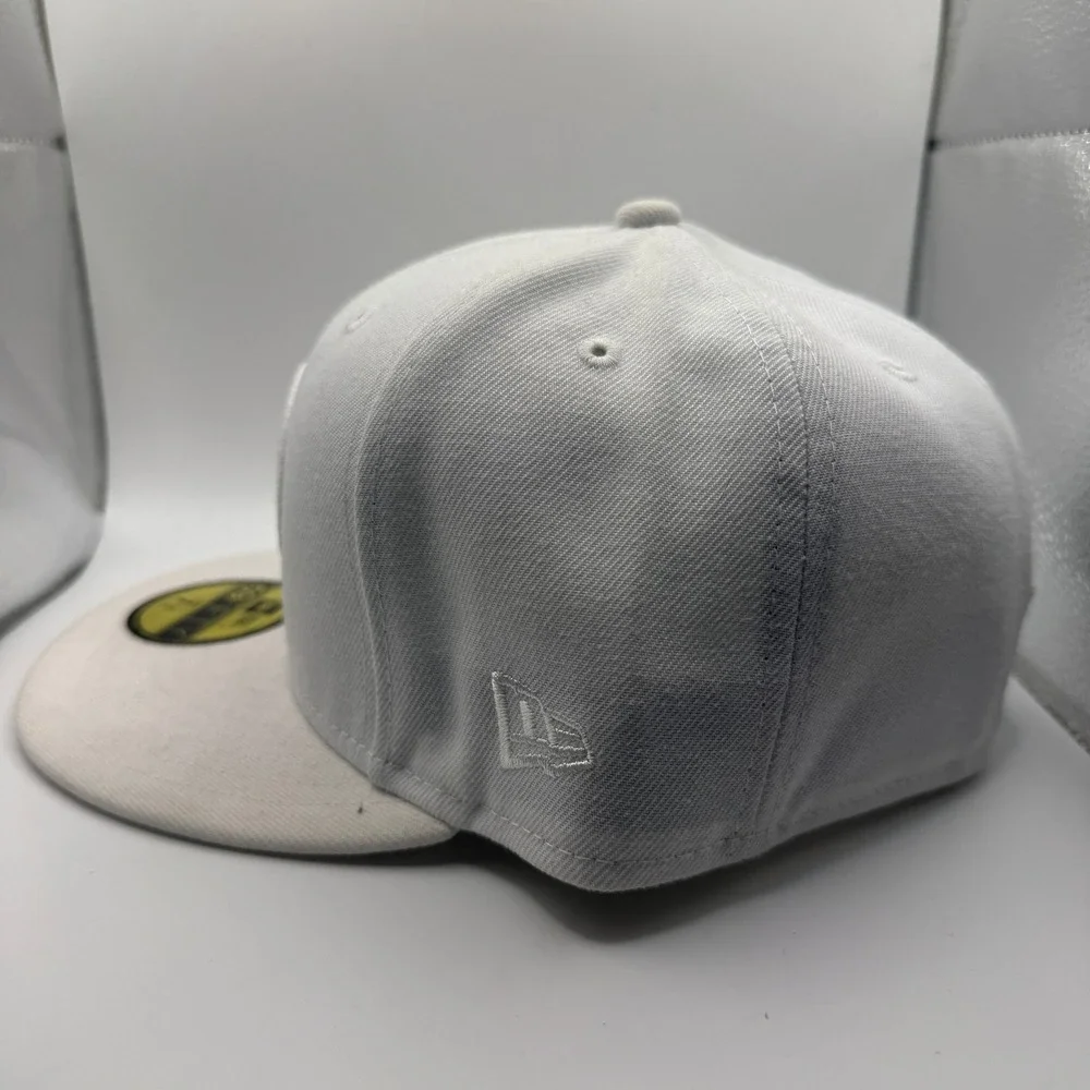 New Era 59FIFTY‎ Pittsburgh Steelers Fitted Hat White Tonal Size 7 1/8 NFL Cap